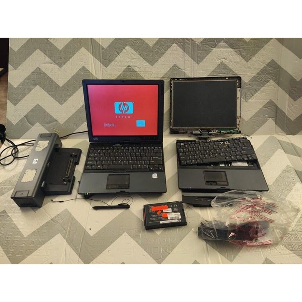 HP Compaq tc4400 2-in-1 Tablet Laptop, Docking Station, Another HP Tc4200 Parts - Picture 2 of 12